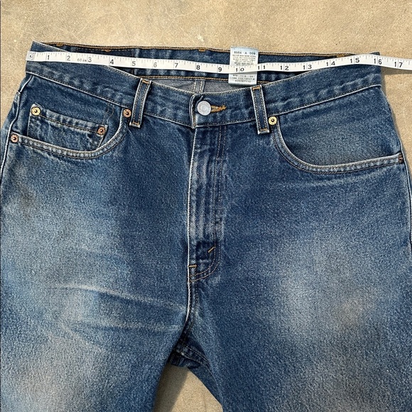 Vintage 2003 Levi’s 505 Jeans - Picture 11 of 13